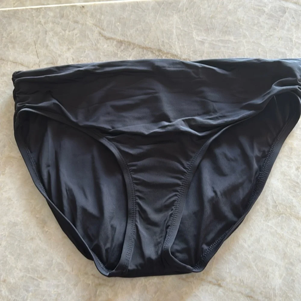 NWT $59 Kenneth Cole Women Black Solids‎ Classic Shirred Hipster